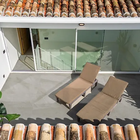 243-fully Renovated-puerto Banus Front Line Penthouse Marbella