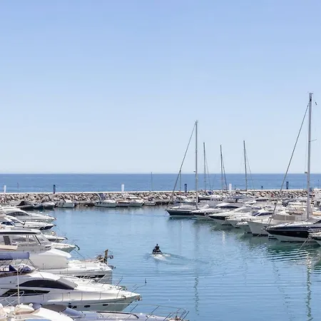 243-fully Renovated-puerto Banus Front Line Penthouse * ماربيا