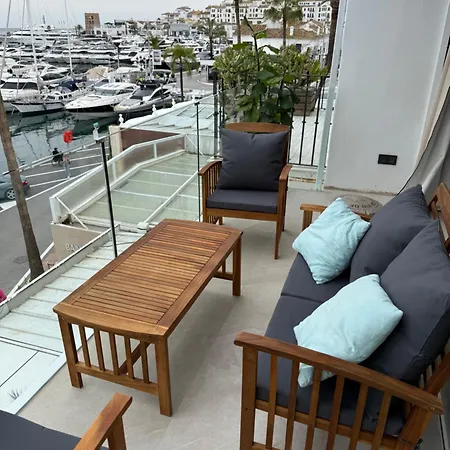 شقة 243-fully Renovated-puerto Banus Front Line Penthouse *