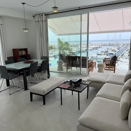 شقة 243-fully Renovated-puerto Banus Front Line Penthouse *