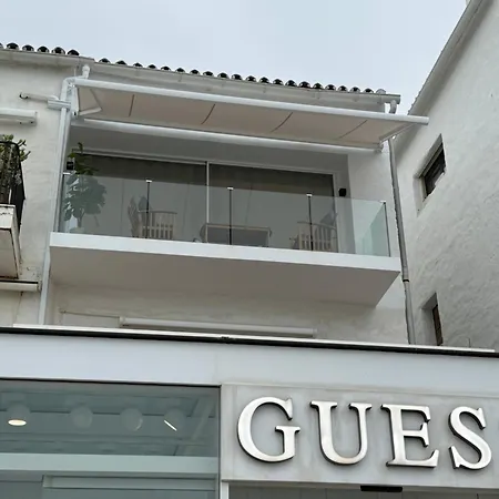 243-fully Renovated-puerto Banus Front Line Penthouse شقة *