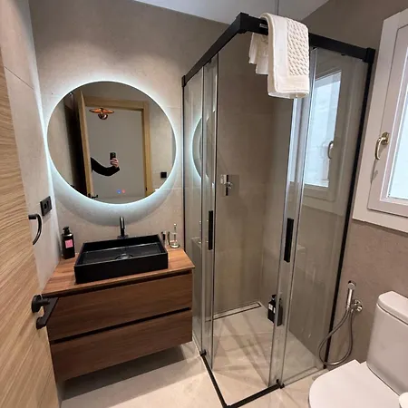 243-fully Renovated-puerto Banus Front Line Penthouse ماربيا