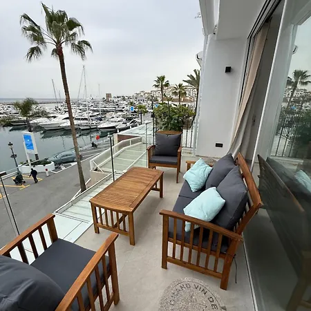 شقة 243-fully Renovated-puerto Banus Front Line Penthouse ماربيا