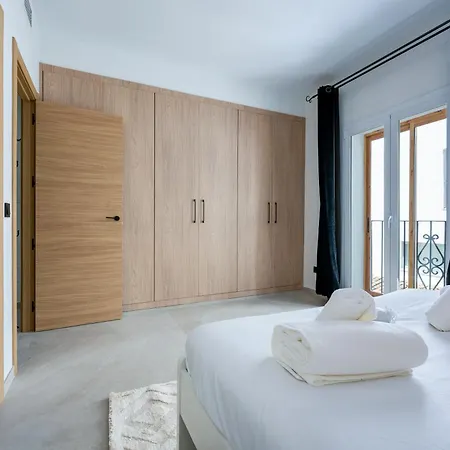 243-fully Renovated-puerto Banus Front Line Penthouse ماربيا
