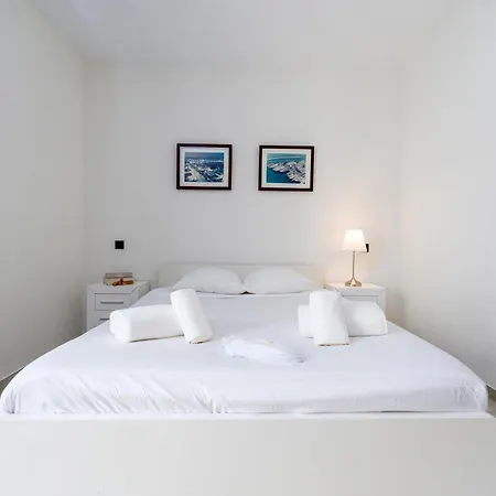شقة 243-fully Renovated-puerto Banus Front Line Penthouse
