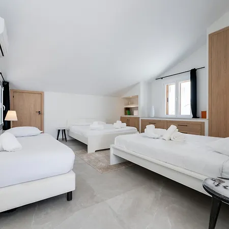 243-fully Renovated-puerto Banus Front Line Penthouse شقة