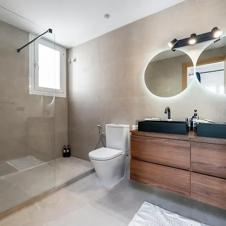 شقة 243-fully Renovated-puerto Banus Front Line Penthouse